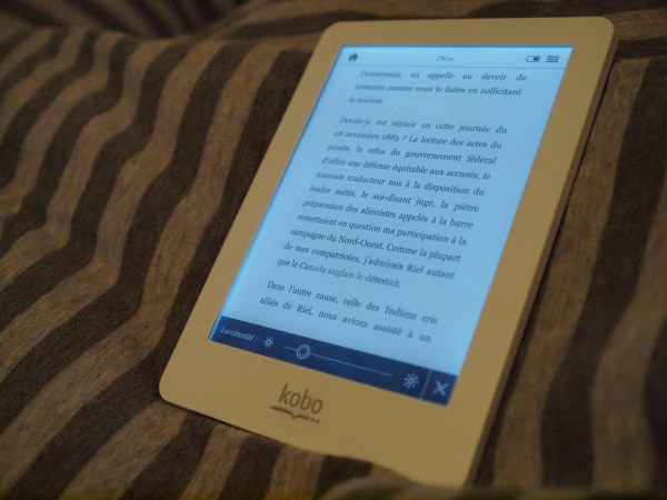 La Kobo Glo est la liseuse idéale pour la lecture nocturne grâce à sa fonctionnalité ComfortLight.