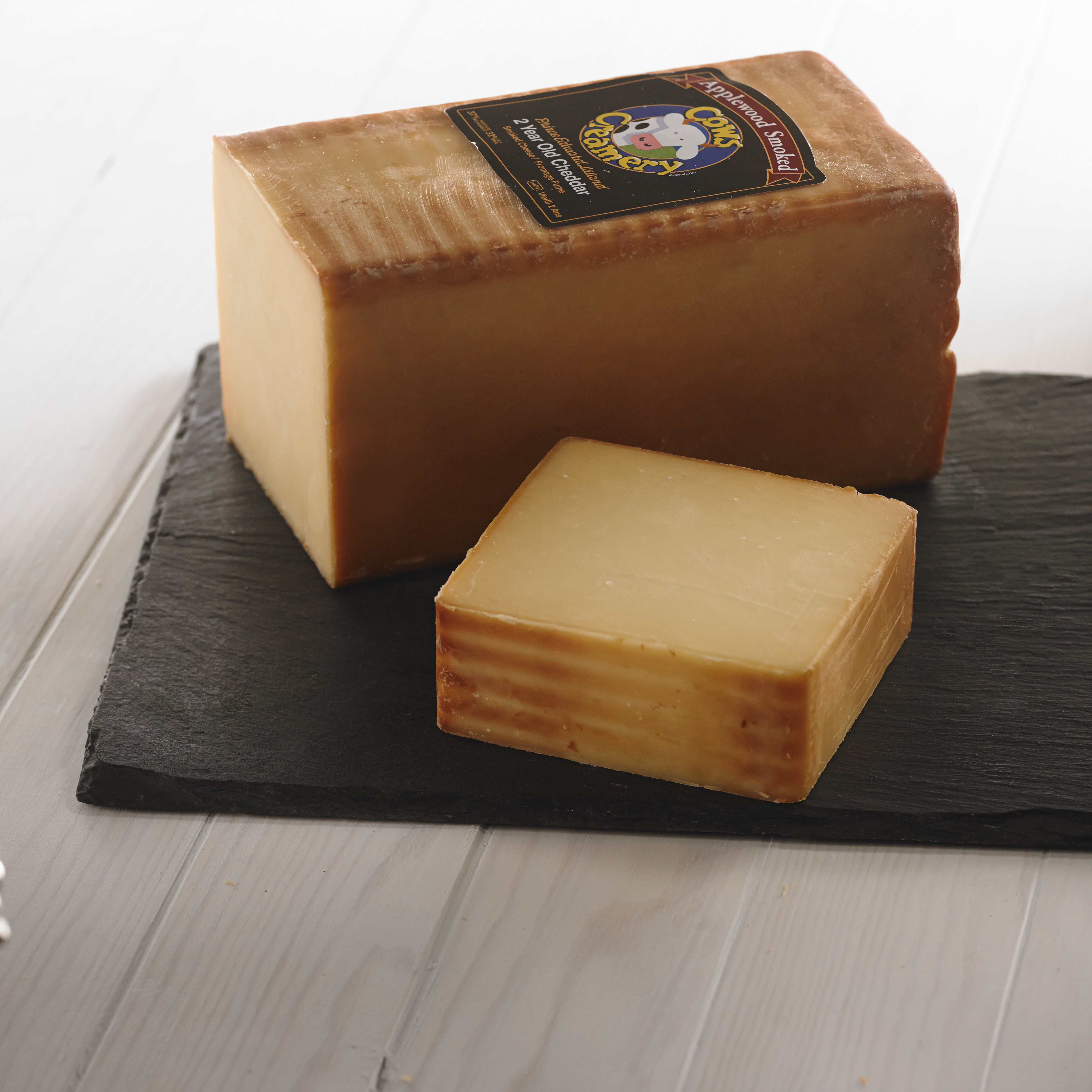BOUFFE Applewood Smoked Cheddar[1]_c100