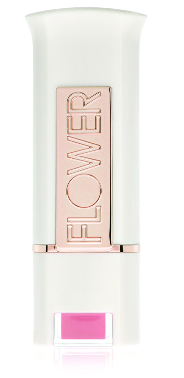 TENDANCES_beauty_DrewB_Lipstick_cc100