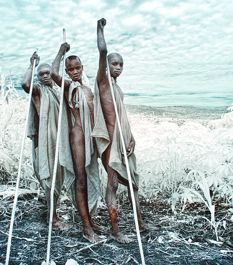tribu Kara sur la rivière Omo, en Éthiopie