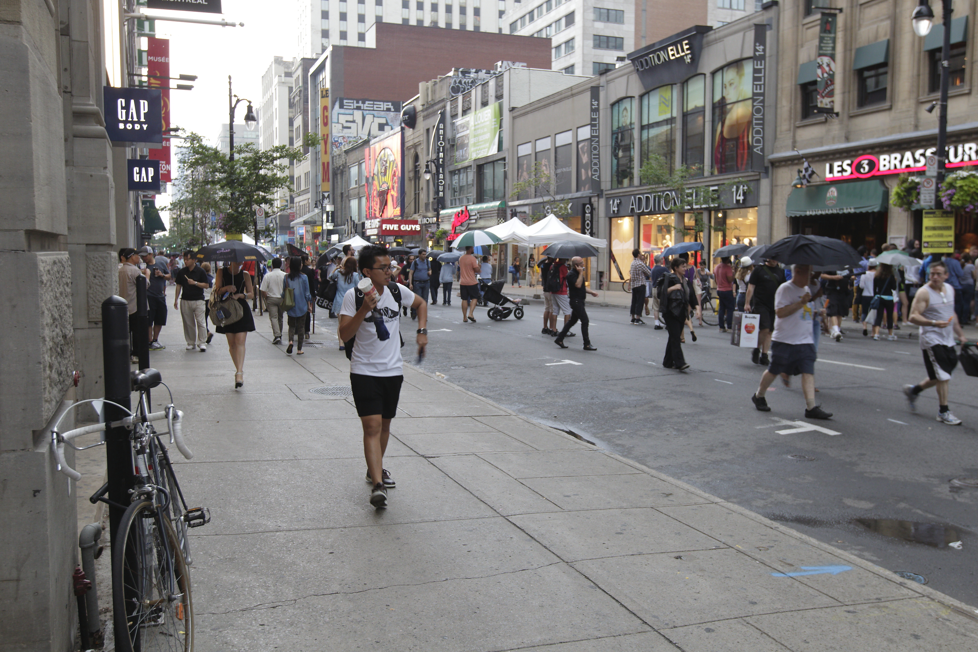 Braderie sainte-catherine ouest
