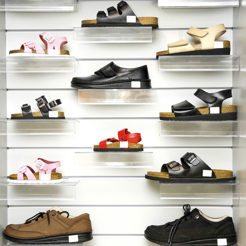 Maux de pieds 2 souliers orthopédiques