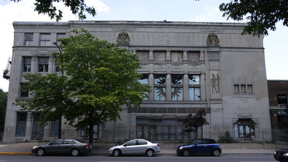 La façade du théâtre Empress.