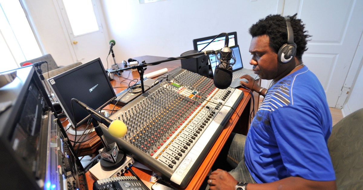 Un studio de fortune pour la radio haïtienne