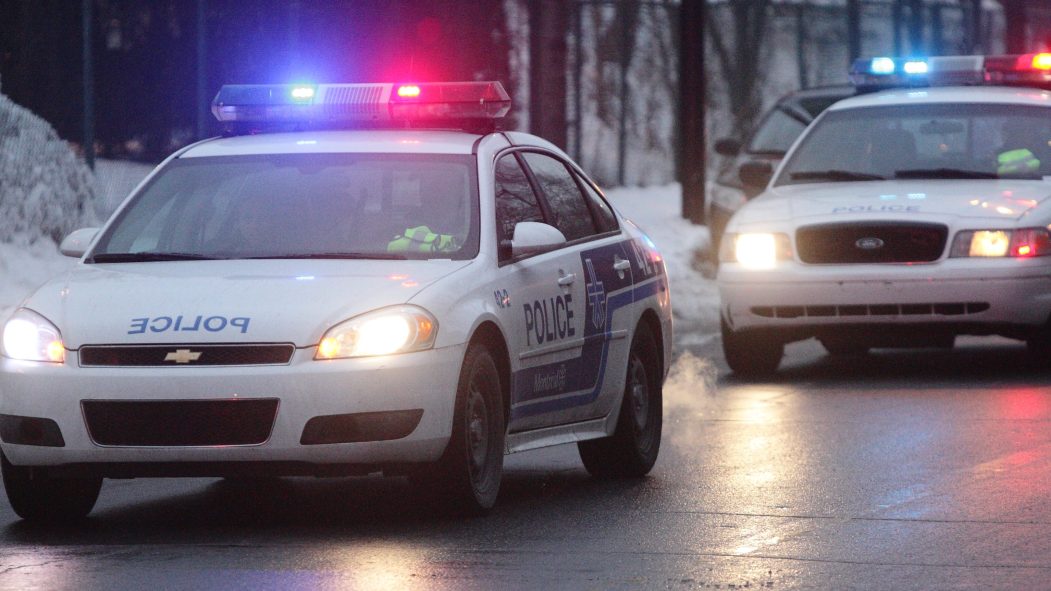 Des voitures de police du SPVM.