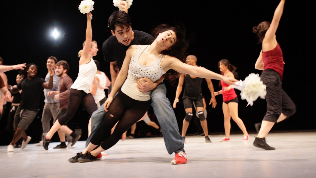 Les Finissants De LÉcole Nationale De Cirque Font La Fête