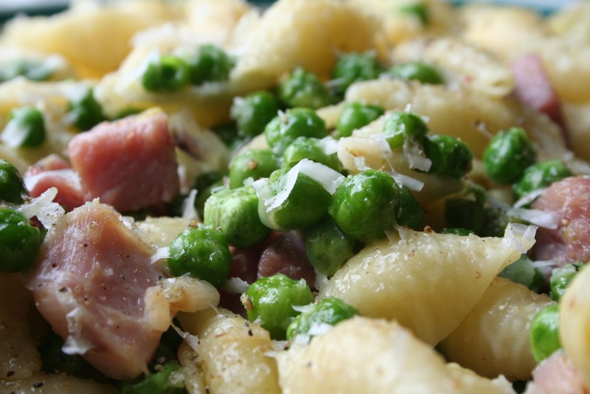 Recette de pâtes au jambon et aux petits pois
