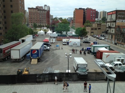 Vue de haut de l'esplanade Clark, qui deviendra l'esplanade Tranquille.