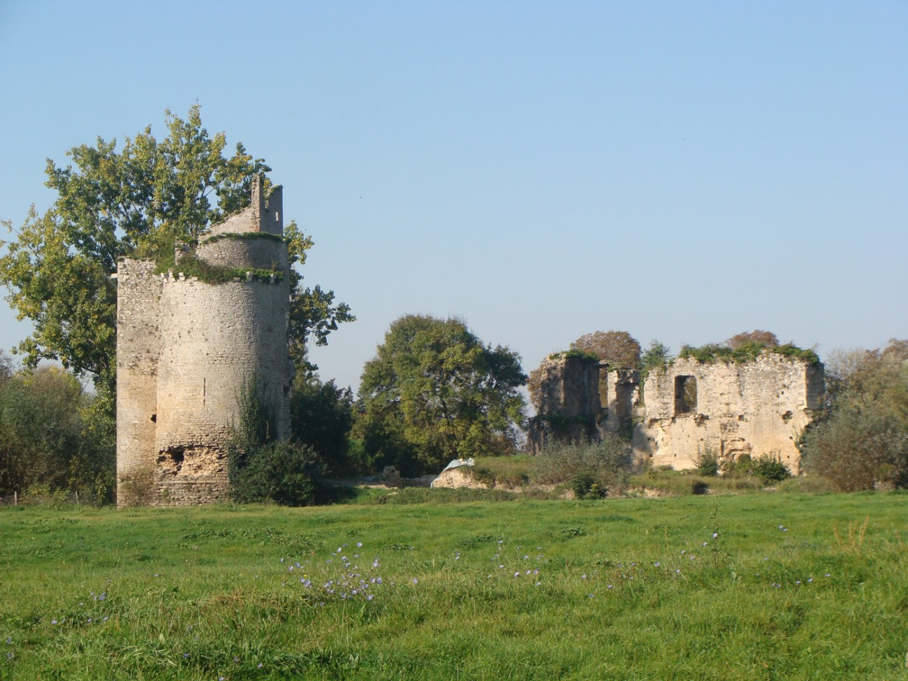 Chateau de Machecoul-France:Melutopia:Wikimedia commons