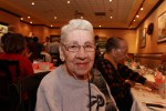 Lianne Rainville, 93 ans, s'est dite rassurée de pouvoir rencontrer les policiers lors de la fête de Noël organisé par le poste de quartier de Montréal-Nord.