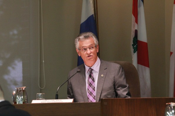 Gilles Deguire a dirigé l'arrondissement à partir de 2009, avant de démissionner le 6 janvier 2016.