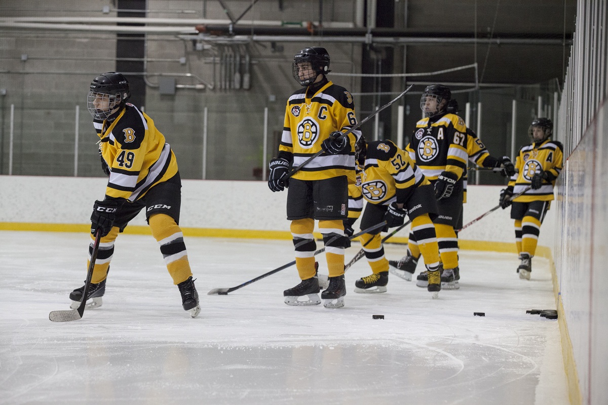 «C'est plate !» s'exclame un des joueurs de l'équipe bantam BB des Braves d'Ahuntsic.
