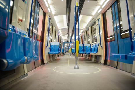 The STM Fvcked Up, Montreal's AZUR Trains Don't Actually Fit The Tunnels -  MTL Blog