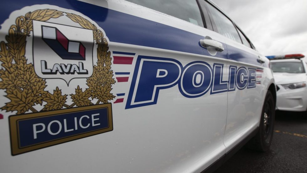 Une voiture du Service de police de Laval