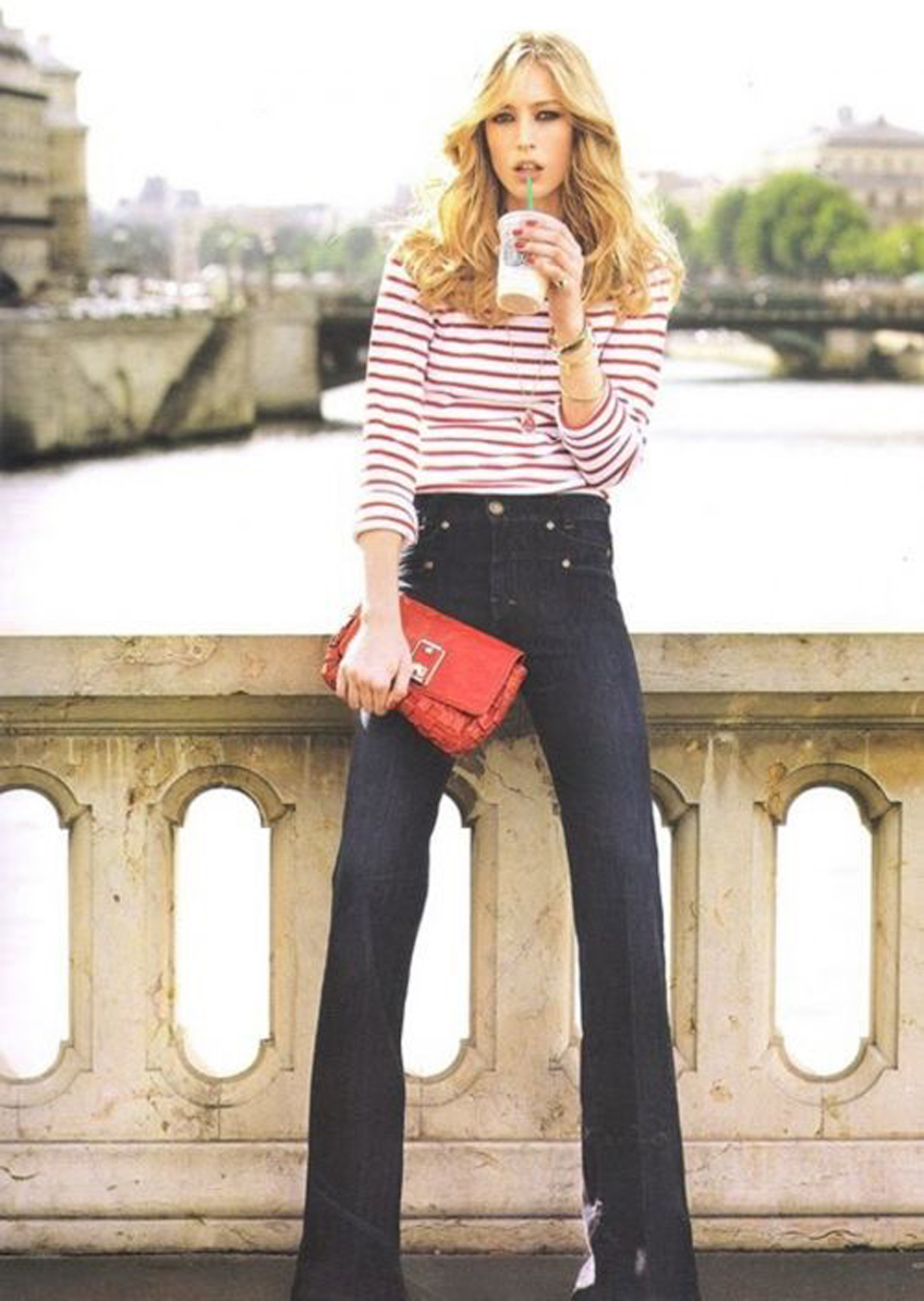 pantalon jambes évasées