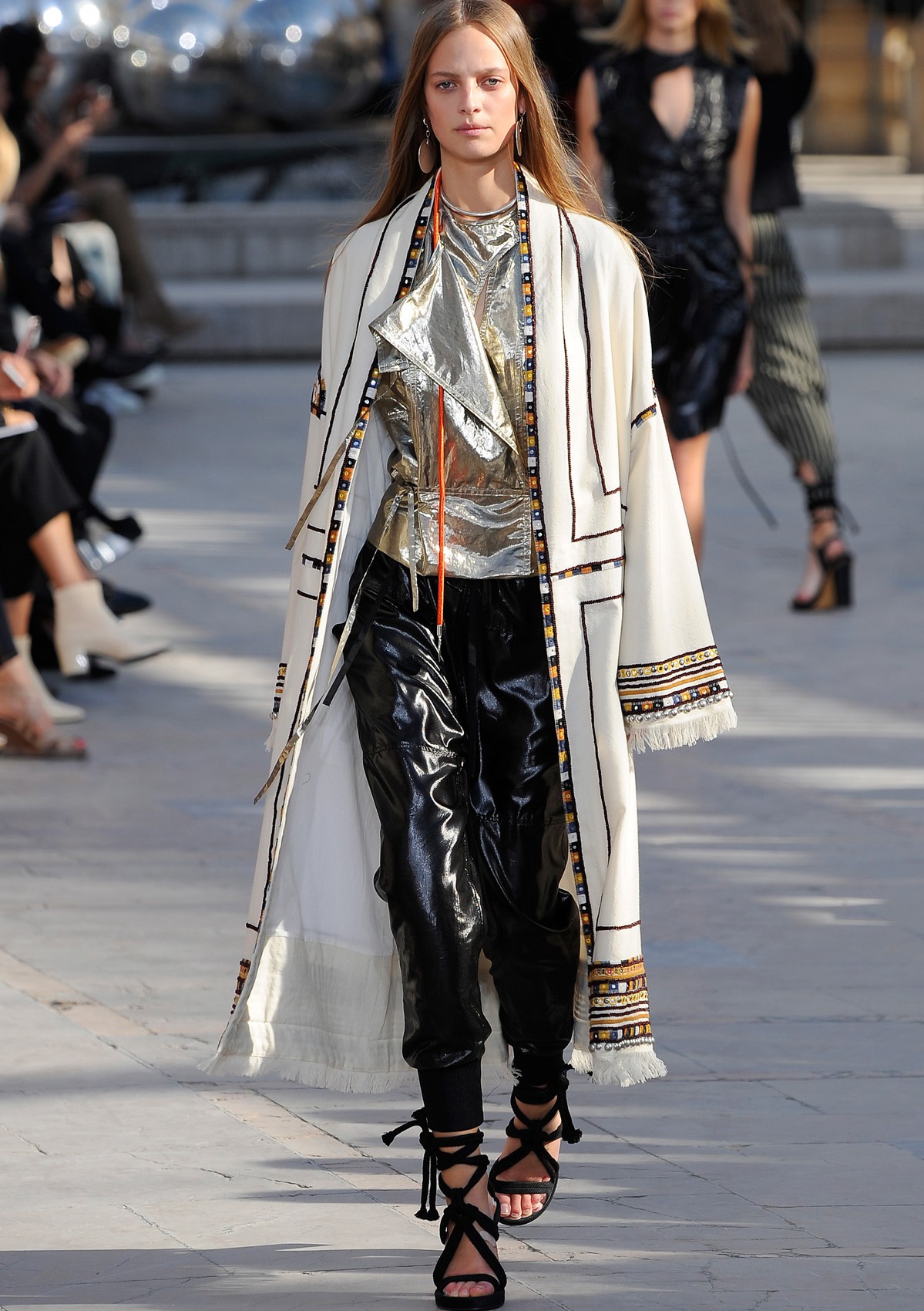 Isabel Marant : Runway - Paris Fashion Week Womenswear Spring/Summer 2016