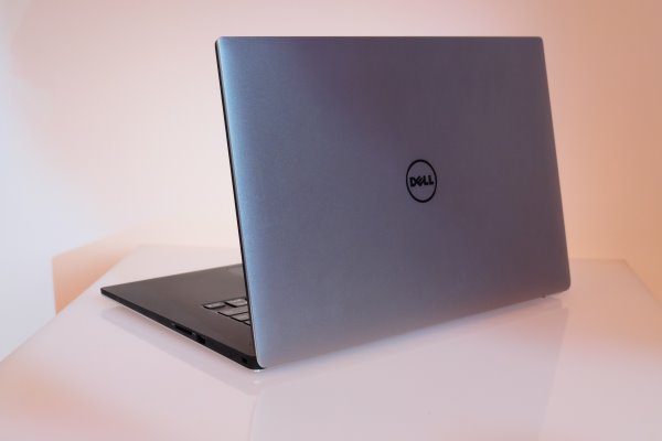 xps 15 back