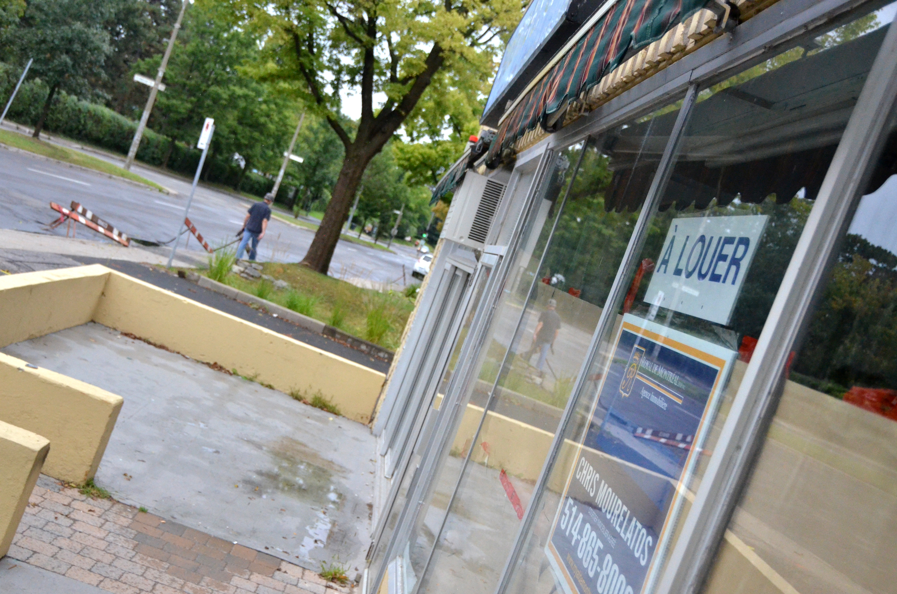 Les locaux &agrave; louer sur Gouin Ouest sont l&eacute;gion. Photo: Archives/TC Media