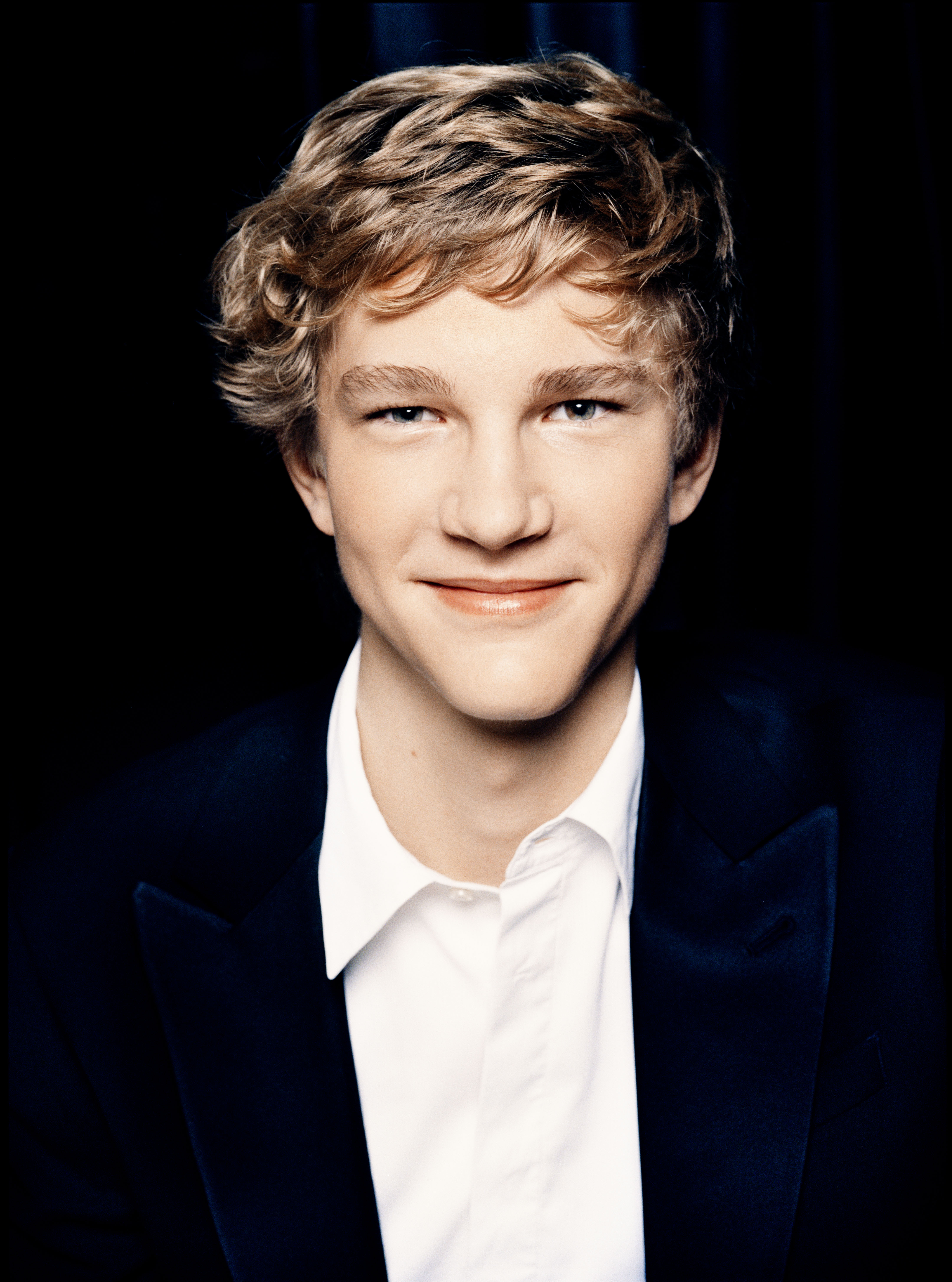 Jan Lisiecki est décrit par le New York Times comme «un pianiste qui rend chaque note importante»