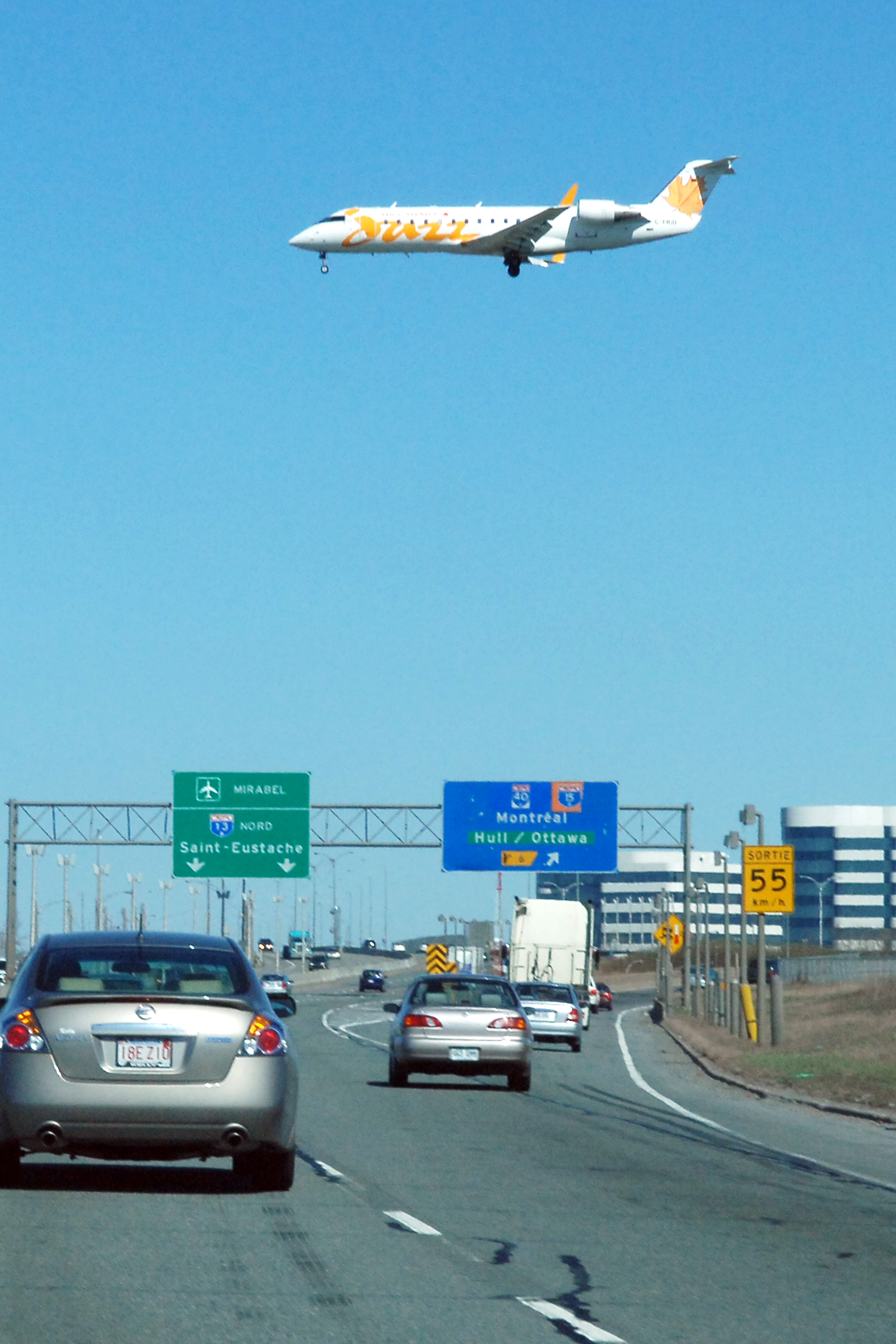 Le bruit des avions au dessus de Montréal est un enjeu pris en compte par les élus des différents paliers. Photo: TC Media/Archives.