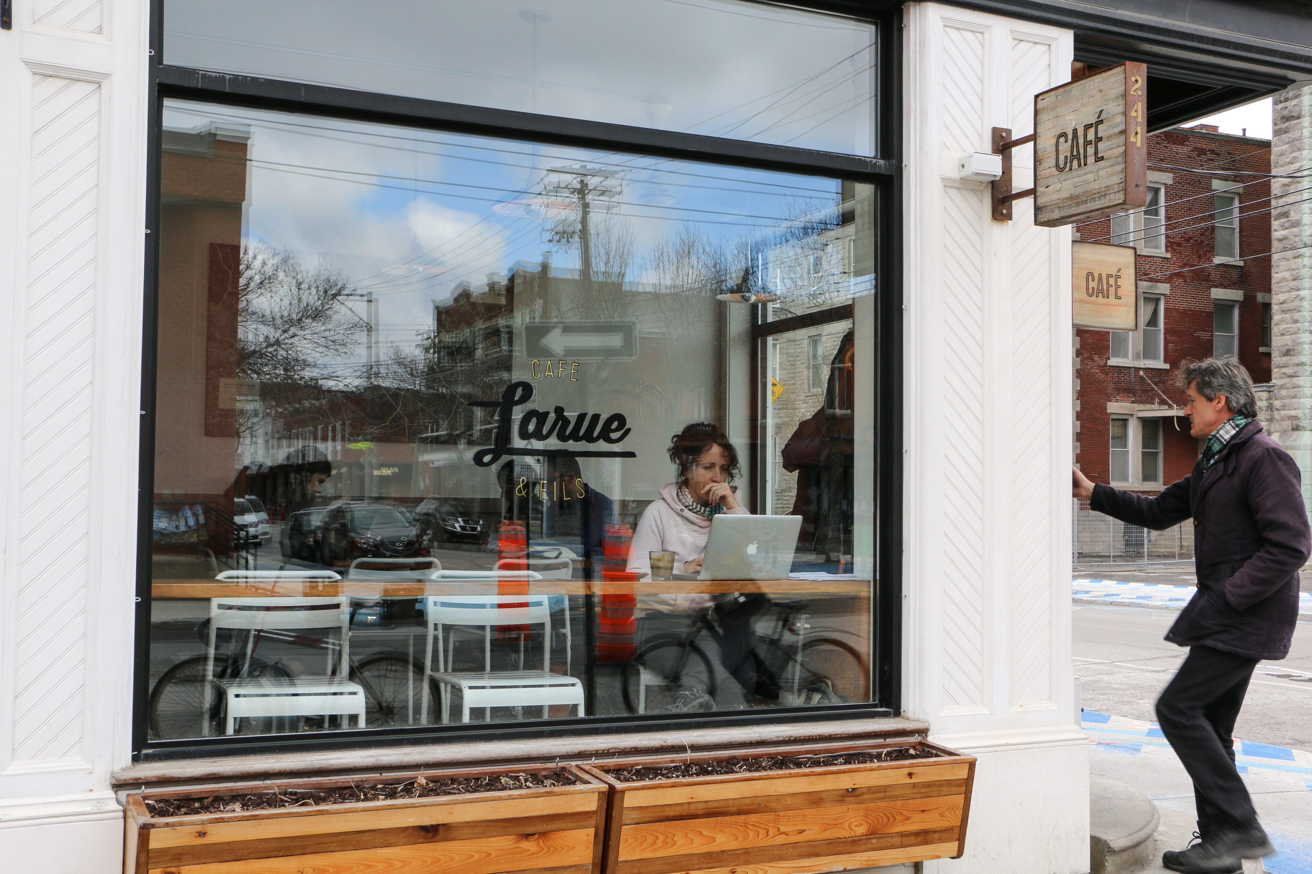 BOUFFE_larue et fils cafe