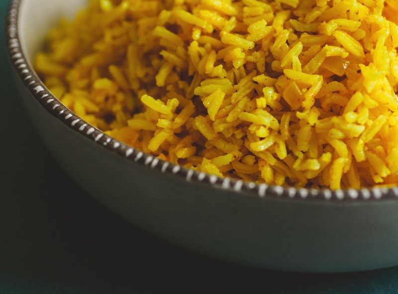 Manger sans gluten ni produits laitiers: le fameux riz jaune