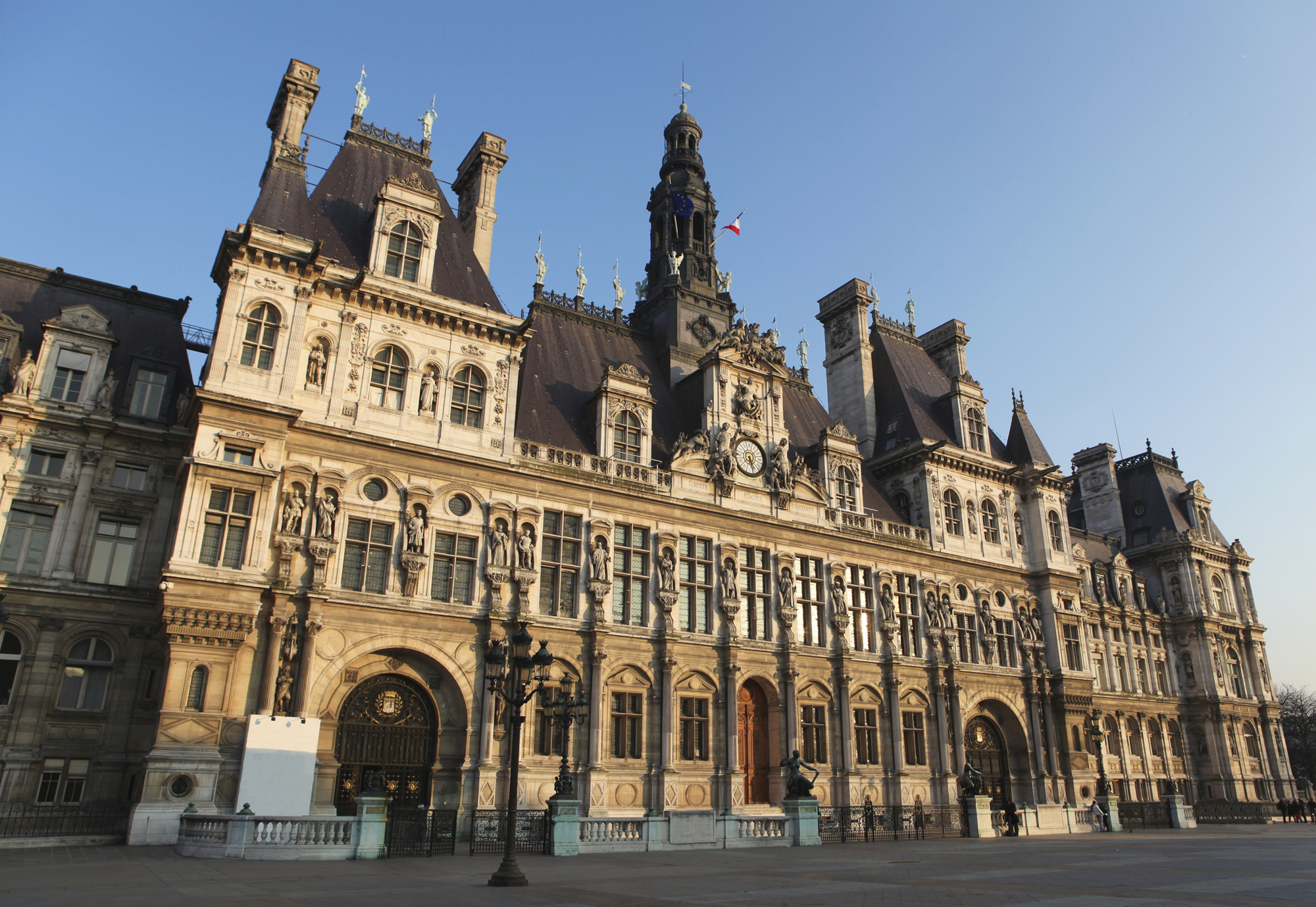 VACANCES hotel de ville paris_c100
