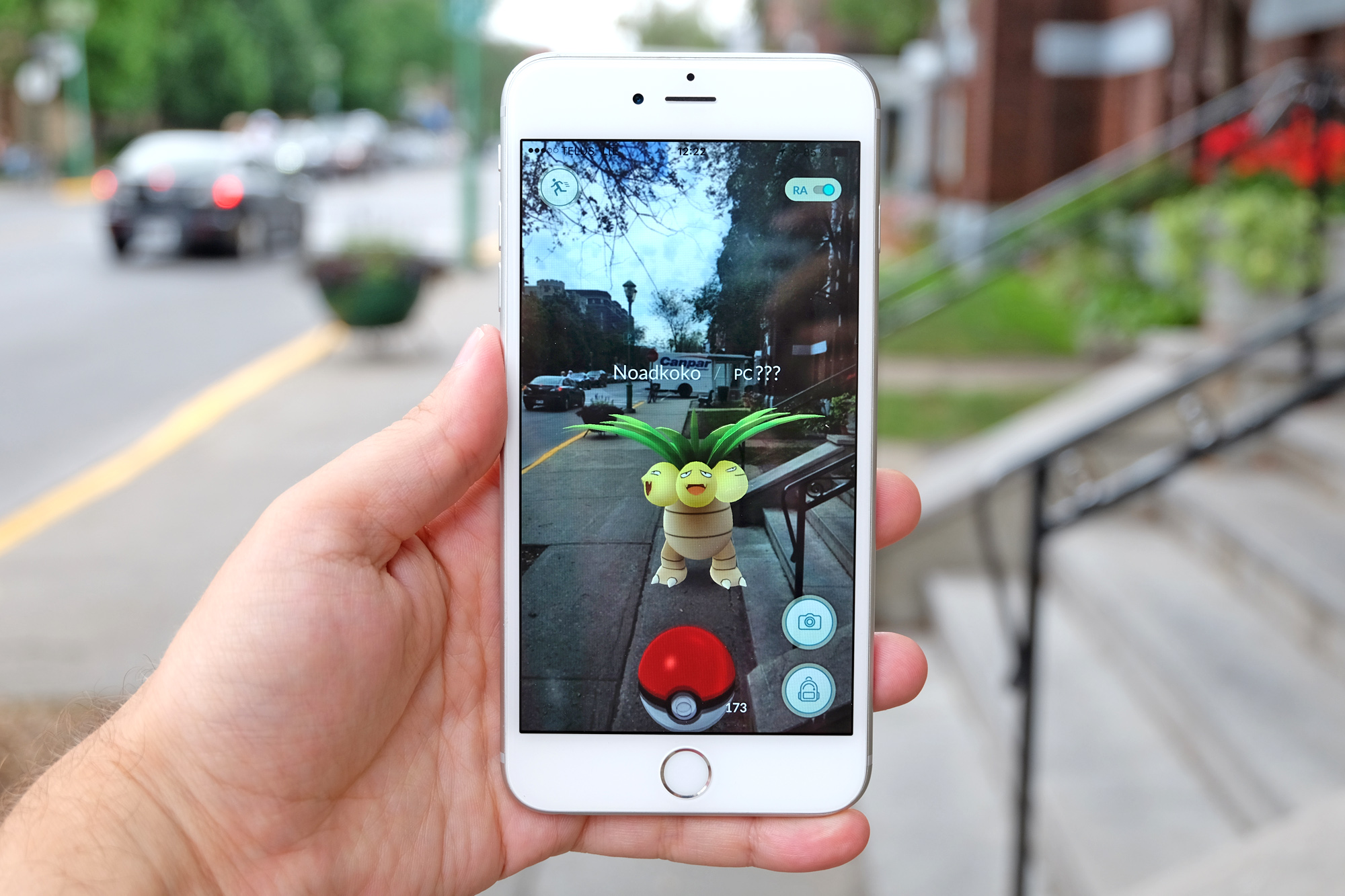 Pokémon Go: un joueur sur les rails de métro