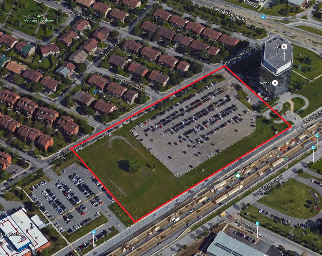 L'immeuble sera situé sur le stationnement d'Industrielle Alliance, à l'angle du boulevard Crémazie et de l'Avenue Papineau. Photo: Google Maps