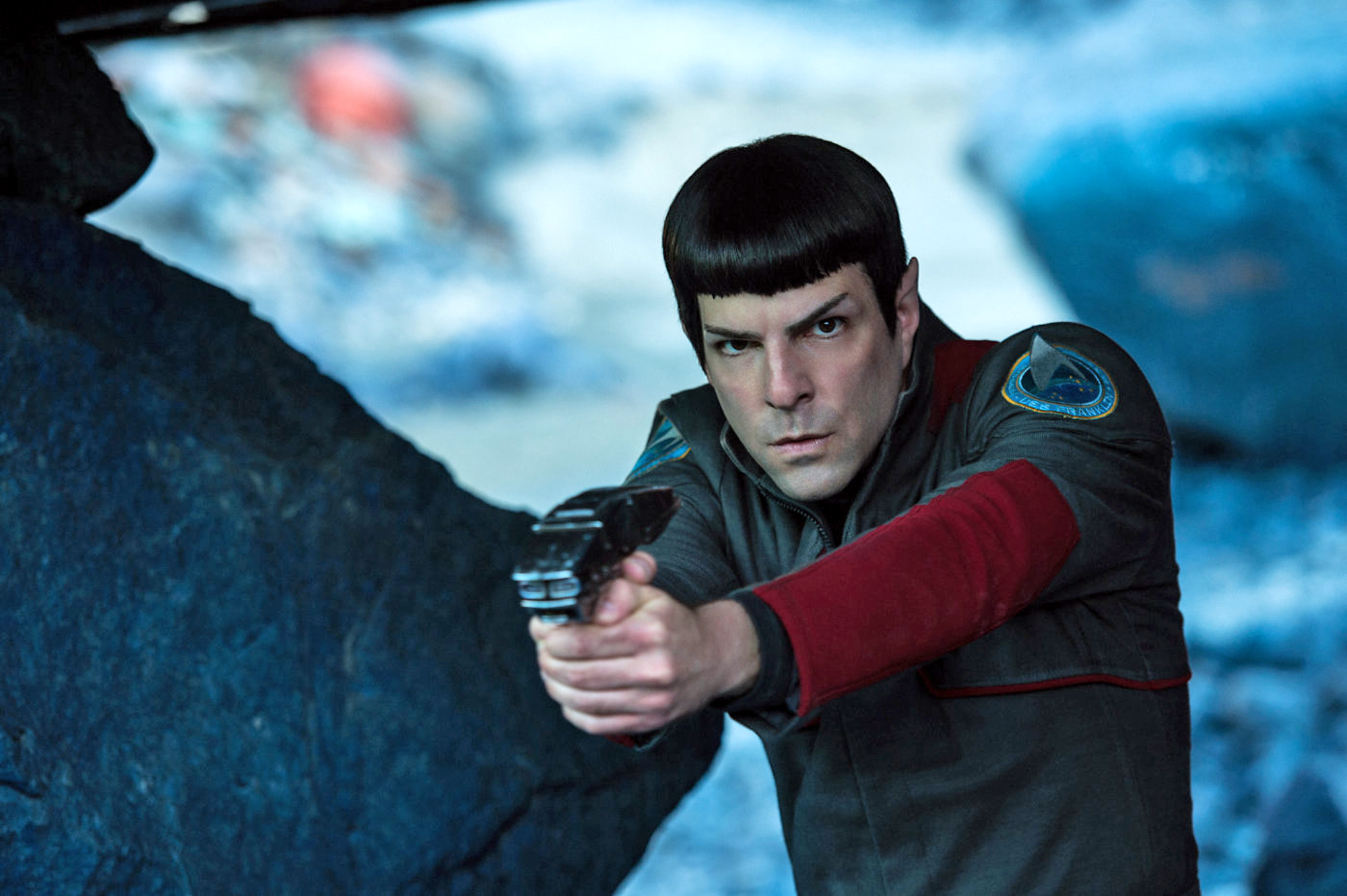 WEEKEND_Star Trek Beyond Zachary Quinto_c100