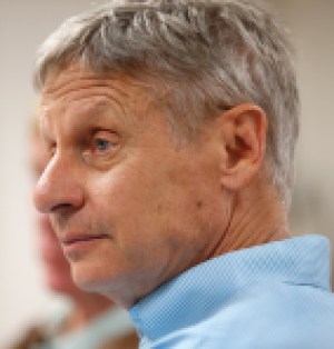 SALT LAKE CITY, UT - AUGUST 6: Libertarian presidential candidate Gary Johnson talks to the press before a rally on August 6, 2015 in Salt Lake City, Utah. Johnson has spent the day campaigning in Salt Lake City, the home town of former republican presidential candidate Mitt Romney. (Photo by George Frey/Getty Images)
