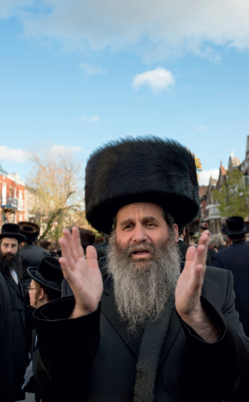 Photo: Gracieuseté - Philippe Montbazet hassidim