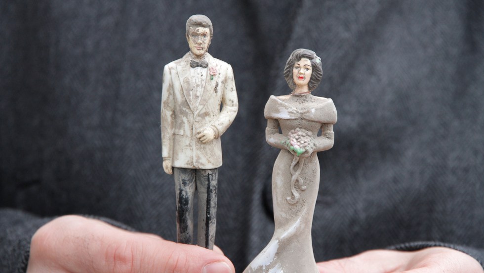 Les figurines ont été retrouvées par les employés de l'arrondissement en août lors des travaux de démolition de l'ancien kiosque à musique.