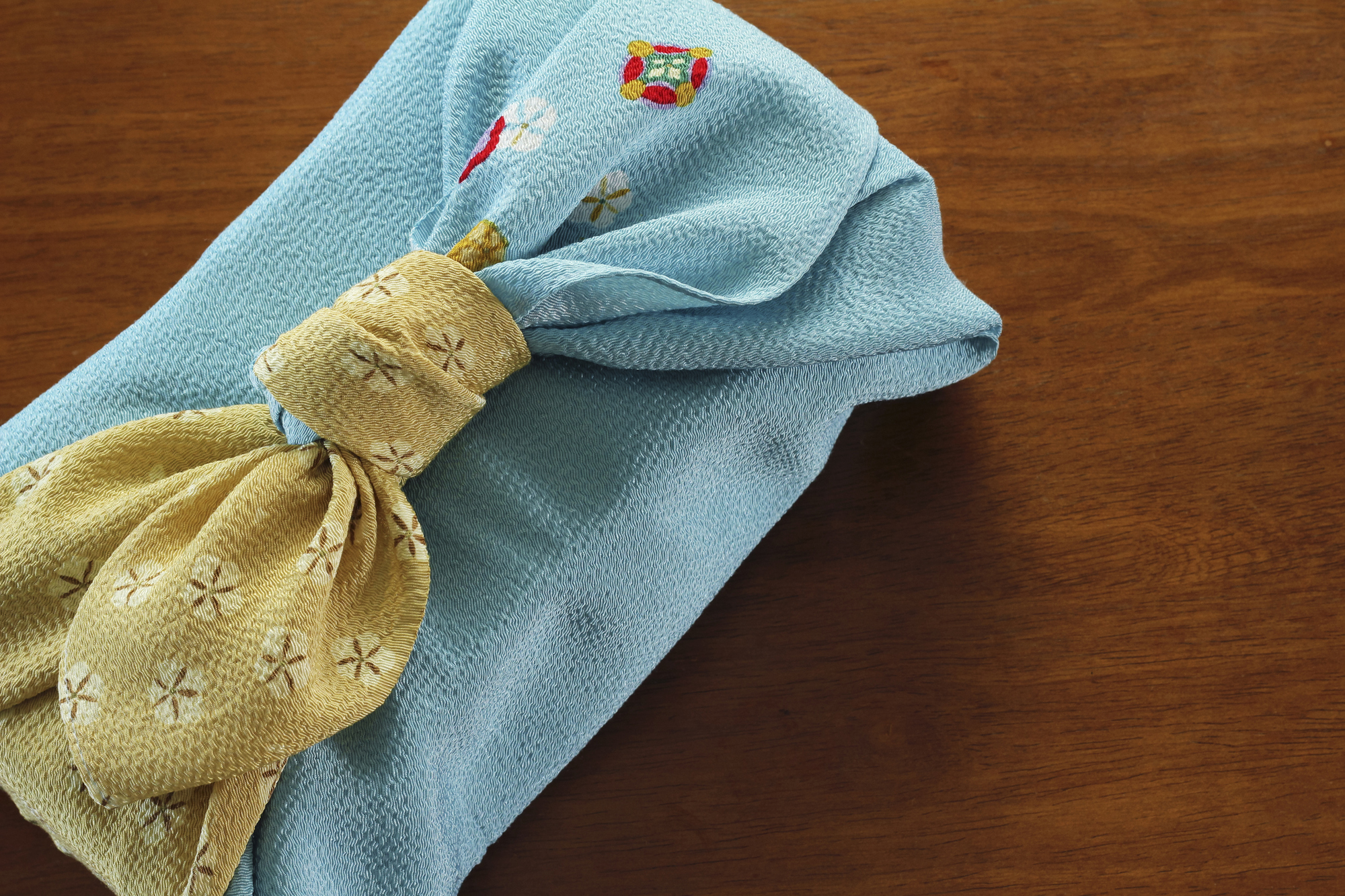 Furoshiki is intended for wrapping and gift.
