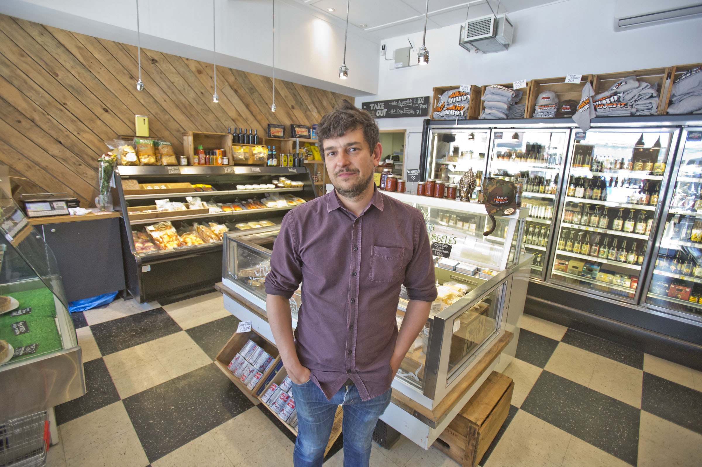 vol-embourgeoisement-epicerie-notre-dame-ff-3