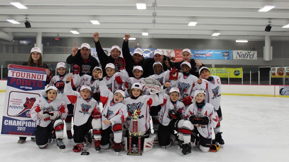 L’équipe novice A des Dragons de Saint-Donat/RDP a remporté le tournoi provincial Pointo 2017.