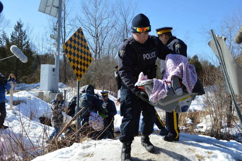 Demandes d'asile à SaintBernarddeLacolle un centre temporaire pour