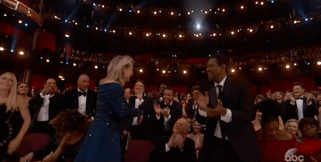 oscar gif meryl streep