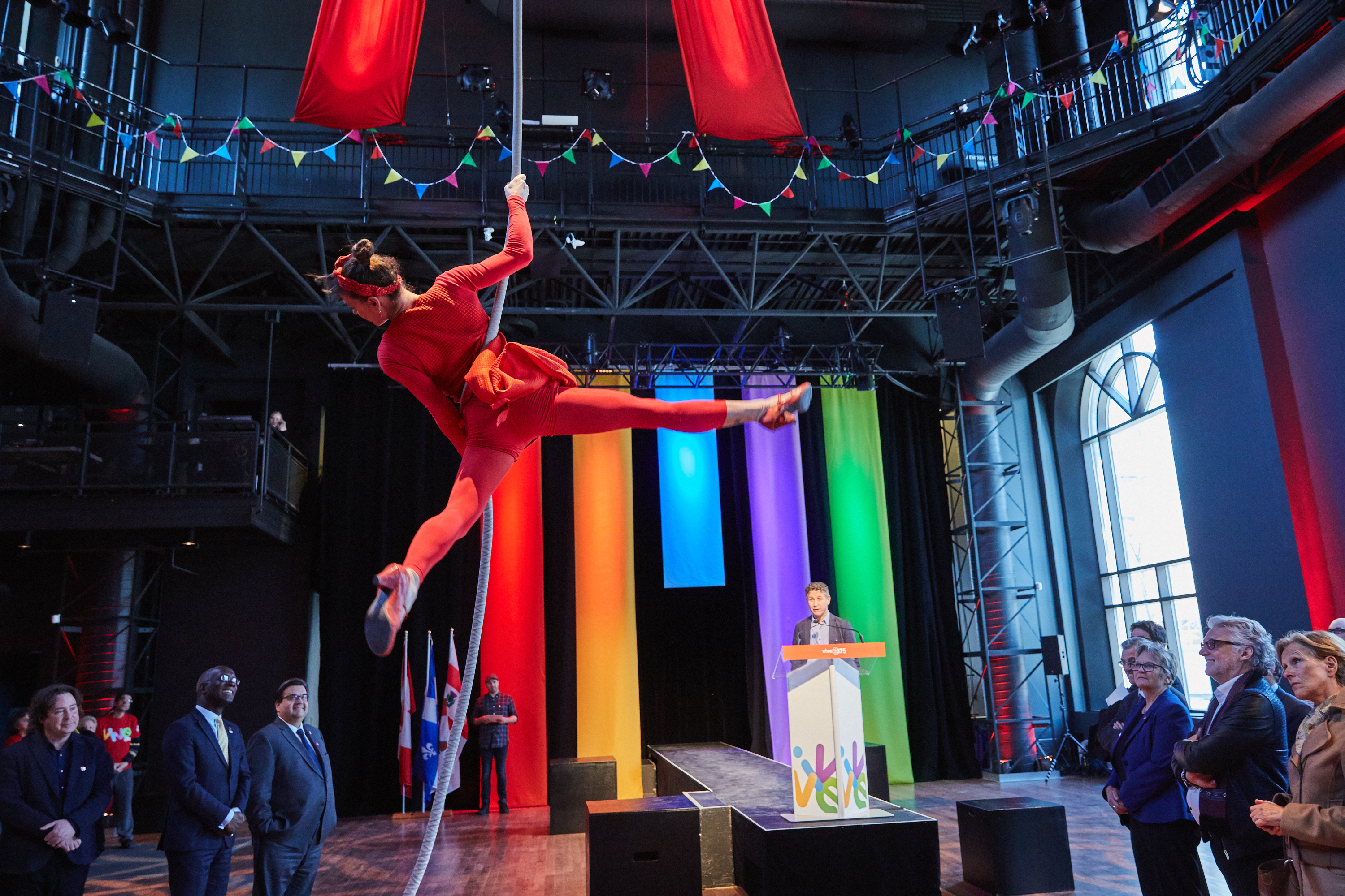 Organisé et animé par le Cirque Éloize, la Grande tournée sera aussi une occasion de découvrir le quartier.