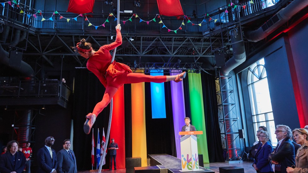 Organisé et animé par le Cirque Éloize, la Grande tournée sera aussi une occasion de découvrir le quartier.