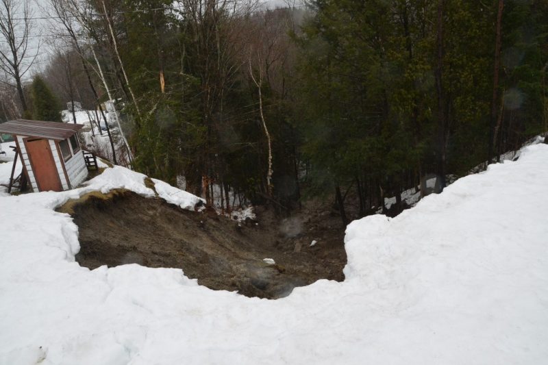 La Pluie Cause Des Glissements De Terrains En Mauricie