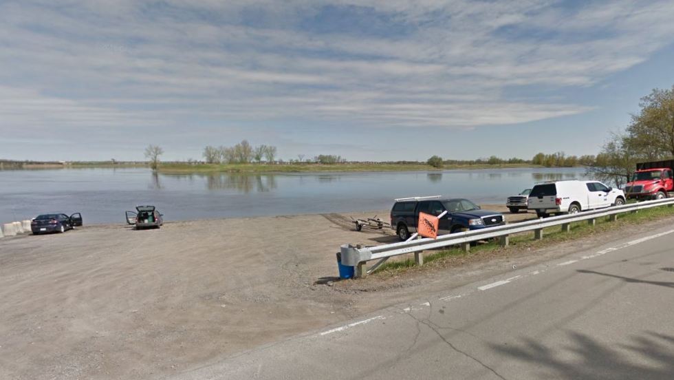 Le site d'accès à l'eau du boulevard Gouin Est, coin 133e Avenue, en mai 2016.