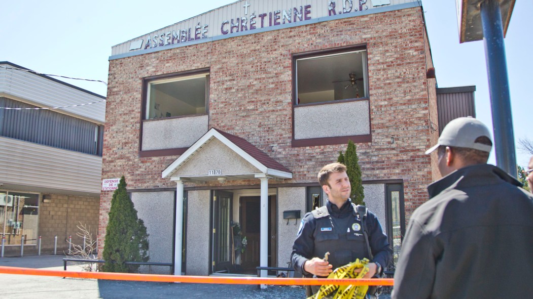 Un incendie s'est déclaré à l'Assemblée chrétienne de Rivière-des-Prairies le 14 avril 2017.