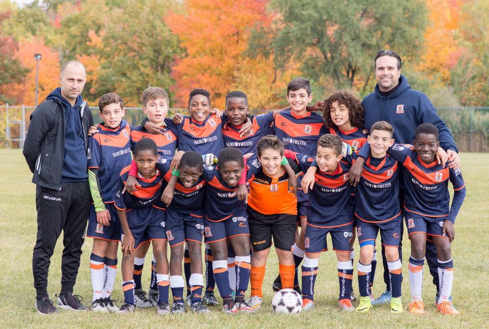 Quatre joueurs du club de soccer de SaintLaurent à la Coupe Danone des
