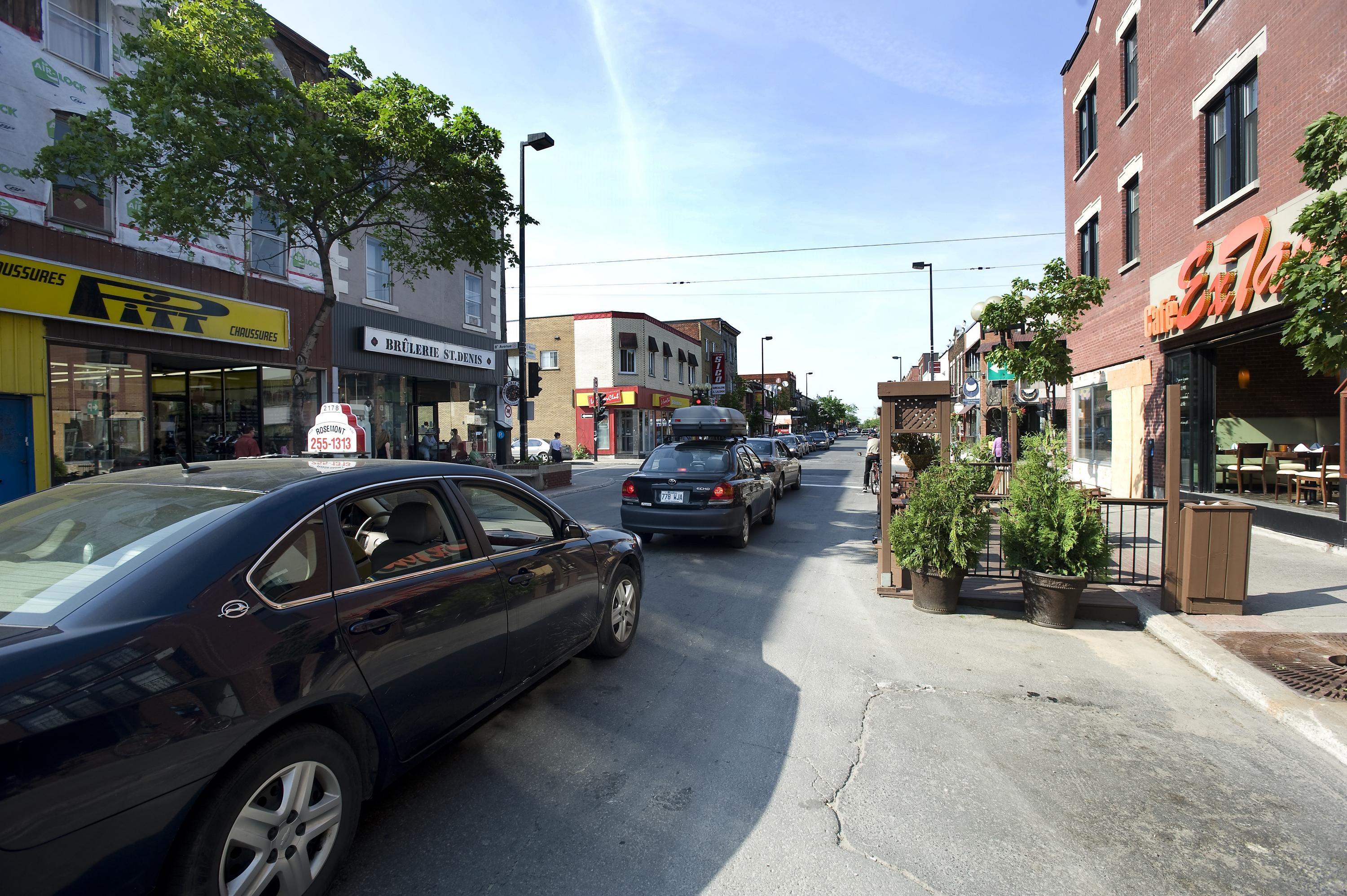 Les résidents veulent conserver leur stationnement et avoir une piste cyclable sur l'artère.