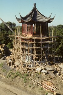 Mme Cadieux à encadré les travaux de restauration du Jardin de Chine.