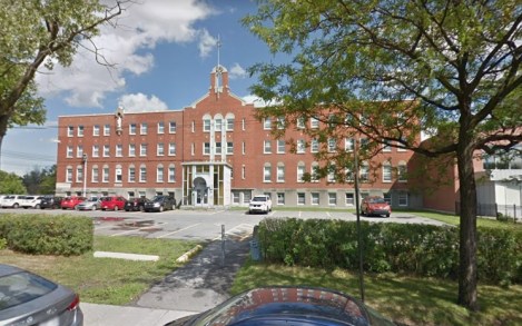 Près de 70 scientifiques occuperont de nouveaux laboratoires de recherche en thérapie cellulaire.