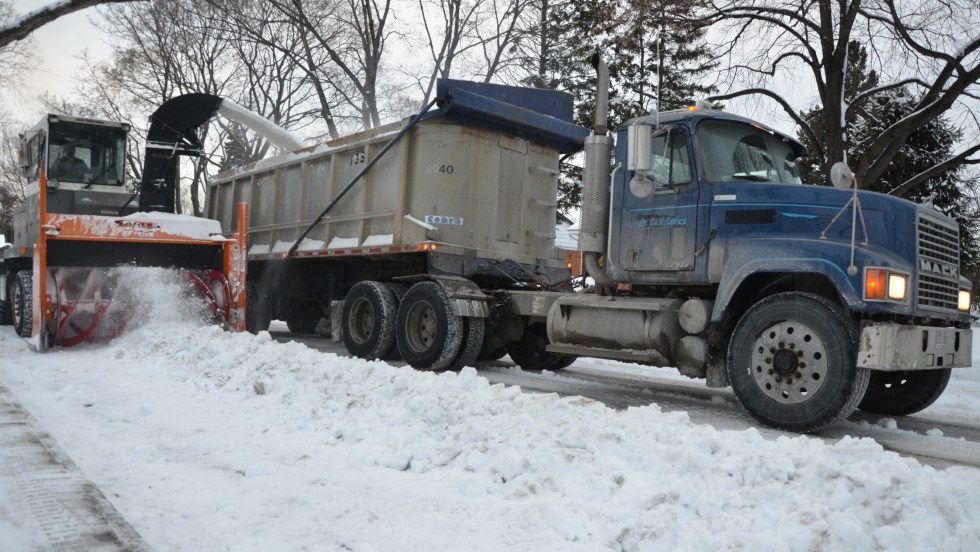 Les rues et trottoirs sont déneigés à 44 % depuis le début des opérations sur le territoire montréalais.