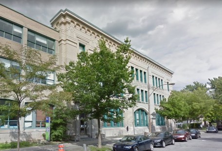 L'école Madeleine-de-Verchères pourrait abolir certains services pour accueillir plus d'élèves.