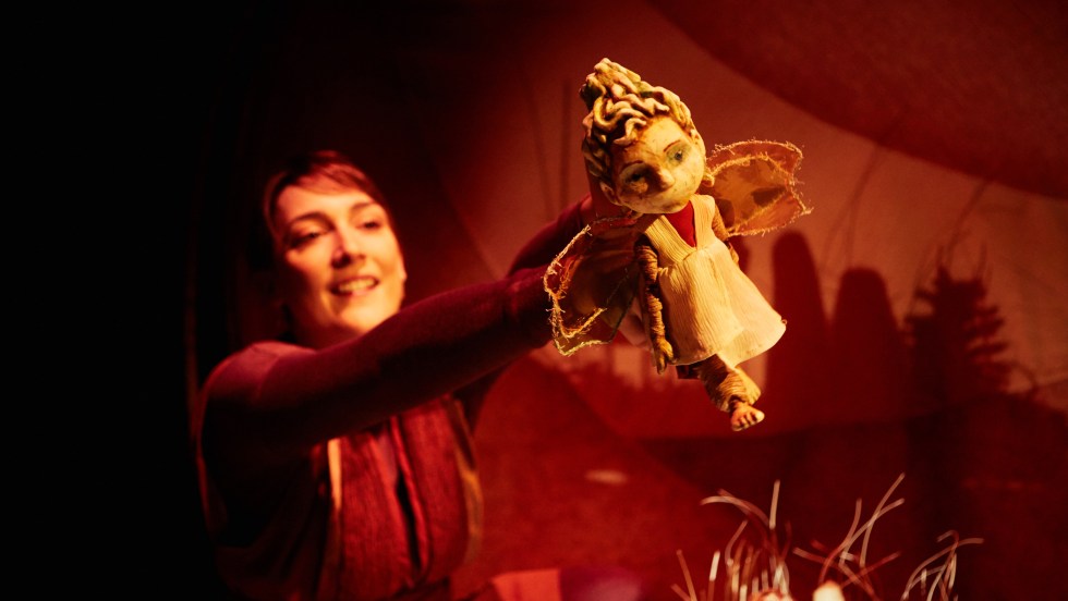 Ce studio offrirait la possibilité de créer des pièces d'ici avec des compagnies d'artistes en résidence.